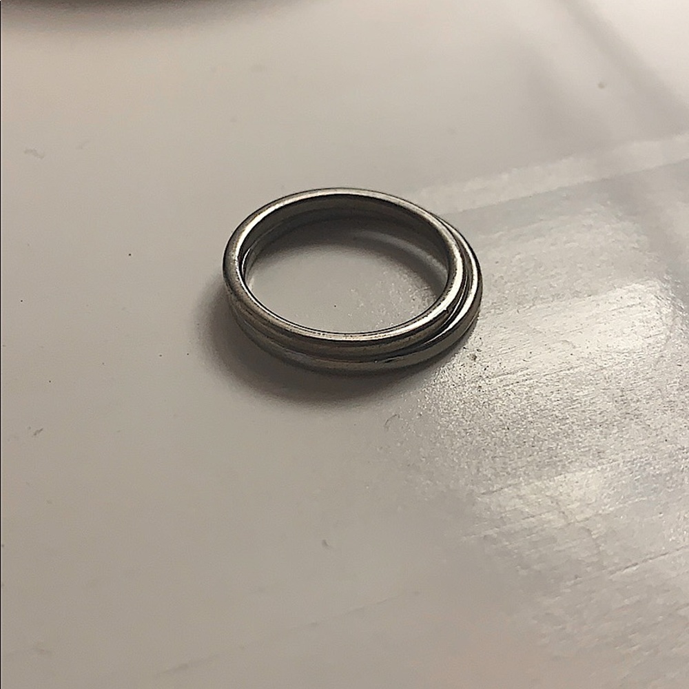 2 silver rings
